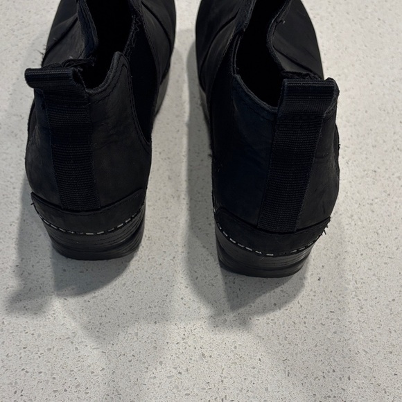 Dansko Black Ankle Boot Clogs, Size 7.5 - Picture 4 of 8